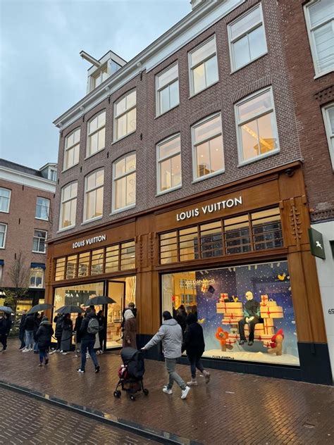 louis vuitton prijzen euro|louis vuitton hooftstraat.